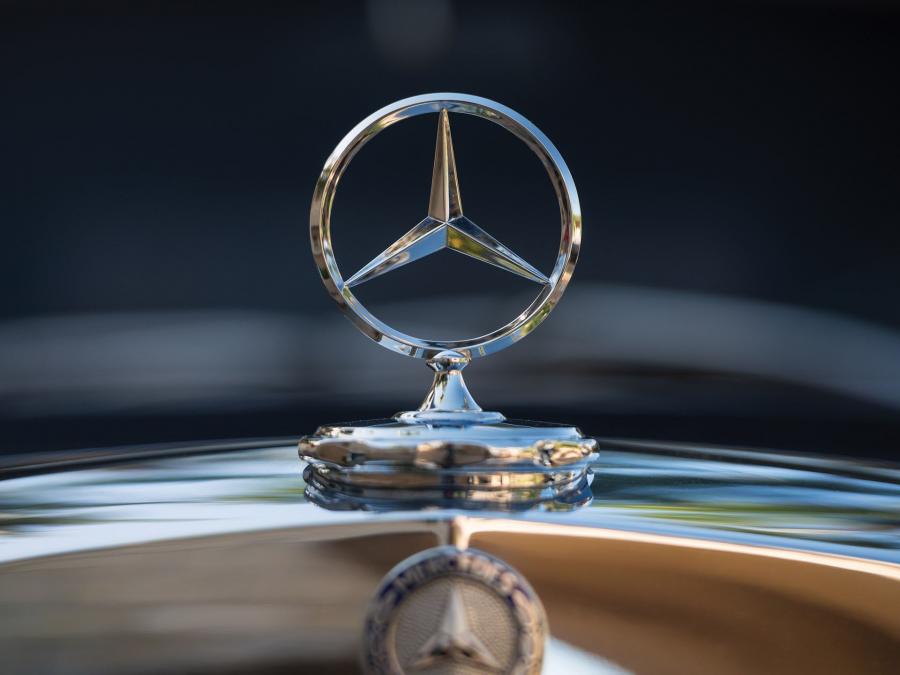 Логотип Mercedes-Benz 600 Pullman Limousine 1970 года  (фото 24 из 31)